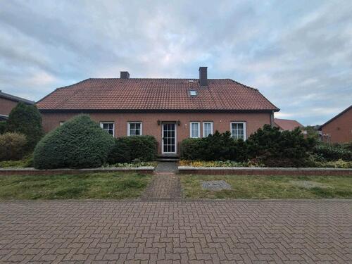 Foto - Einfamilienhaus in Erichshagen mit möglichem Baugrundstück