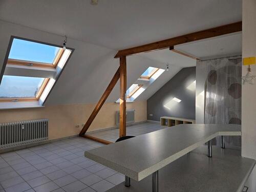 Foto - 3 Zimmer Dachgeschoßwohnung zur Miete in Homburg