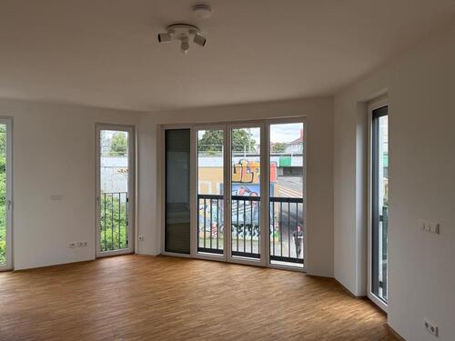 Foto - Lichtdurchflutete 3 Zimmerwohnung mit Einbauküche und Parkett