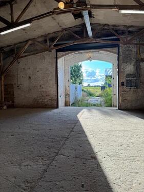 Foto - Lagerhalle Werkstatt in industrie zone in Wriezen Brandenburg t