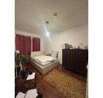 2-Zimmer-Wohnung mit Balkon in Magdeburg – teilmöbliert, VB