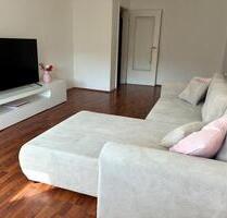 Helle, gepflegte 2-Zimmer-Wohnung mit Einbauküche und Gartennutz. - Bielefeld Brackwede