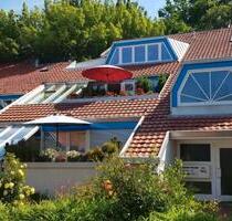 EXKLUSIVE 3.-ZIMMER WOHNUNG MÖBLIERT MIT TERRASSE IN RUHIGER LAGE - Berlin Steglitz-Zehlendorf