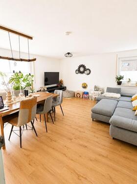 Foto - Modernisierte 4 Zimmer Wohnung mit Balkon in ruhiger Lage