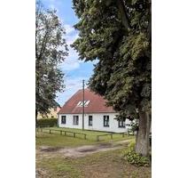 Verkaufe Haus mit Grundstück - 220.000,00 EUR Kaufpreis, in Rastow (PLZ: 19077)