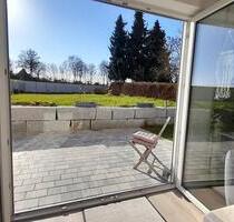 Neues Reihenhaus mit Terrasse, großem Garten, Garage, Carport - Cham