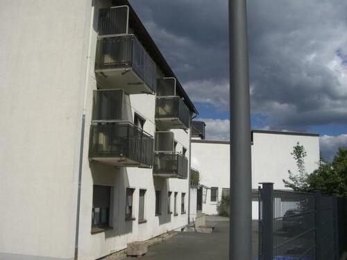 Foto - 4 Zimmer (frisch renoviert und bezugsfertig) in ruhiger Lage zu vermieten