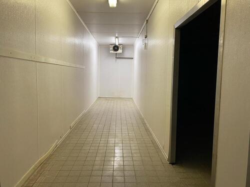 Foto - Lagerhalle mit 3 Räumen - ca. 170m²