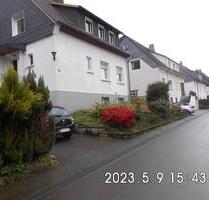Einfamilienhaus + Einliegerwohnung ruhige und doch zentrale Lage - Gummersbach