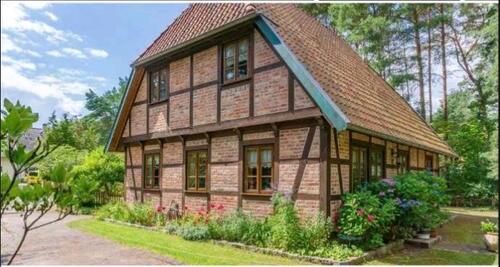 Foto - Einfamilienhaus in ruhiger Lage - Fachwerkhaus mit großem Grund