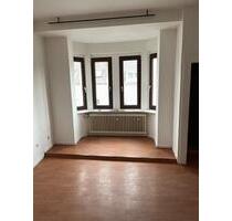 Helle 84-qm Altbau-DG-Wohnung; schöner Grundriss; zentrale Lage - Mönchengladbach