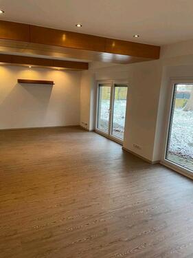 Foto - Große Erdgeschosswohnung mit schönen Garten 1200€ warm