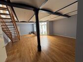Foto - 4-Zimmer-Maisonette-Wohnung mit Terrasse – Remisenwohnung