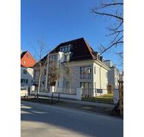 Sehr schöne 2 Zi-Wohnung mit Balkon und TG-Stellplatz in der Innenstadt von Erlangen zu vermieten