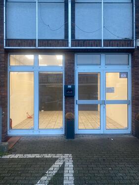 Foto - TOP-Gewerbefläche in Neuss: 30 m² Büro + 40 Außenstellplätze