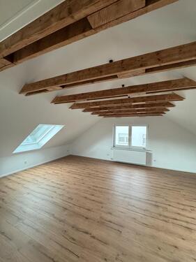 Foto - Exklusive 5-Zimmer Maisonette-Wohnung mit Garten, Balkon & Garage