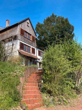 Foto - Ehemaliges Bauernhaus in ruhiger Aussichtslage mit Garten
