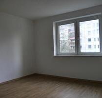 Schöne 2-Zimmer-Wohnung mit Tageslichtbad & Gäste-WC in Offenbach zu vermieten - Offenbach am Main Bieberer Berg