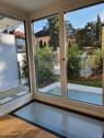 Foto - Schicke, ruhige 2-Zi. Wohnung, Vorgarten, Einbauküche, Keller, Stellplatz, BJ 2021 Wärmepumpe