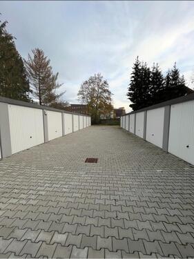 Foto - ab sofort frei - Neubau-Garage - mit Steckdose und Licht Naila