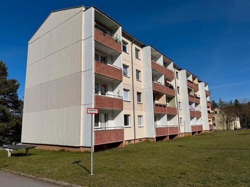 Foto - Sanierte 3-Raum-Wohnung im Grünen