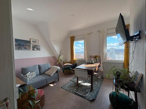 Foto - Kleine 2,5 Zimmer Wohnung an weibliche Einzelperson in S-Nord