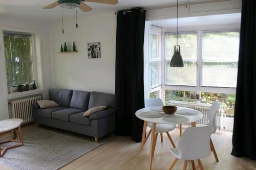 Foto - Helle, möblierte 2-Zimmer Wohnung mit Terrasse und TG-Stellplatz