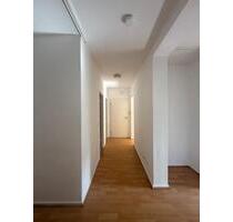 Schöne 3 Zimmer-Wohnung mit Balkon! Sofort bezugsfrei. - Kassel Niederzwehren