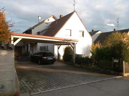 Foto - Ein-Zweifamilienhaus in Aufhausen