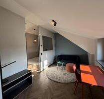2-Zimmer-Dachgeschoss, smart & stylisch in Tempelhof, 1390 € all-in - Berlin Tempelhof-Schöneberg
