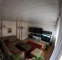 Helle 4-Zimmer-WHG mit Terrasse, EBK und 80qm Garage - Wuppertal Gemarkung Langerfeld