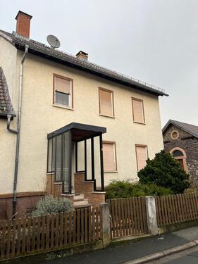 Foto - Mehrfamilienhaus, Wohnhaus in Laubach zum Kaufen