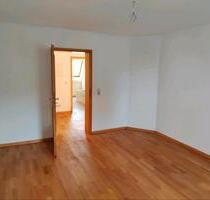 Wohnung Top Lage 3 Raum Sonne Balkon Abstellkammer - Dresden Leuben