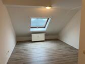 Foto - Kleine Dachgeschosswohnung im Herzen von Eschweiler (ab 01.07.)
