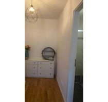 Ein Zimmer Wohnung 35 Quadratmeter warm 1100 ab März 2026 - München Aubing-Lochhausen-Langwied