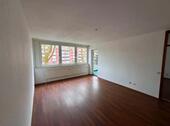 Foto - Helle 2.5 -Zimmer-Wohnung mit großem Balkon in ruhiger Lage