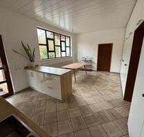 Helle 3-Zimmer-Wohnung (85qm) mit Einbauküche und Garten - Hardthausen am Kocher