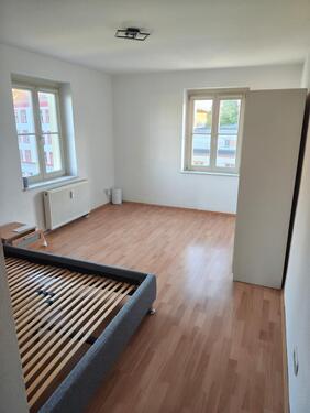 Foto - Helles 17 m² Zimmer in entspannter 2er-WG mit Wohnzimmer & Balkon