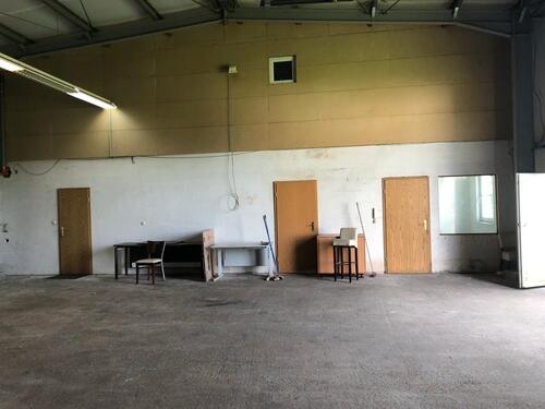 Foto - Lagerhalle mit Büro in Bollingstedt