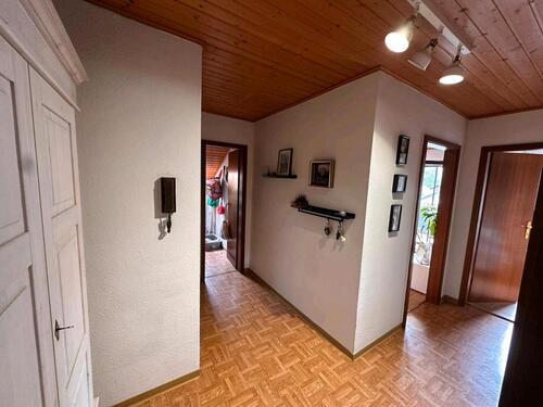 Foto - 2.5 Zimmer Dachgeschoßwohnung zur Miete in Großwallstadt