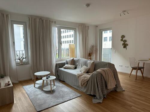 Foto - 2 Zimmer Wohnung mit EBK und Balkon, sonnig und neuwertig