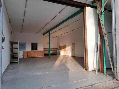 Foto - Werkstatt Lagerhalle Lagerhaus Halle Kfz Garage