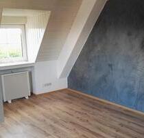 Dachgeschoss-Wohnung zu vermieten - Winterlingen