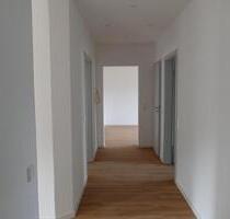 kernsanierte 3 Zimmerwohnung - 1.270,00&nbsp;EUR Kaltmiete, ca.&nbsp; 98,30&nbsp;m&sup2; in Nürtingen (PLZ: 72622)