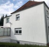 Freistehendes Familienhaus - 1.400,00&nbsp;EUR Kaltmiete, ca.&nbsp; 135,00&nbsp;m&sup2; in Detmold (PLZ: 32756)