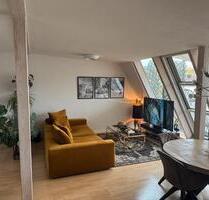 Wunderschöne, helle Dachgeschosswohnung - Stuttgart Bad Cannstatt