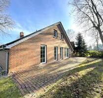 Ebenerdige DHH mit Carport in ruhiger Lage von Saterland zu vermieten