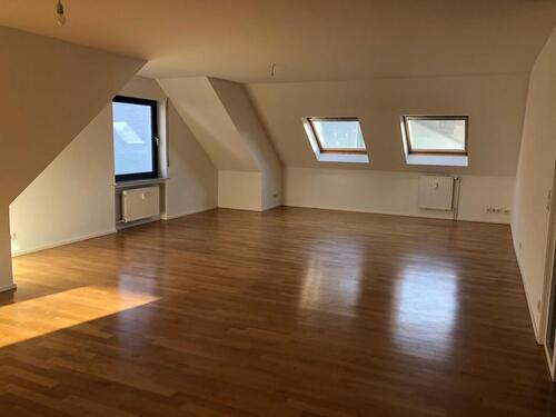 Foto - Wohnung mit Aussicht - 690,00&nbsp;EUR Kaltmiete, ca.&nbsp; 95,00&nbsp;m&sup2;