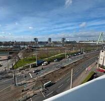 *** Wohnen vis á vis der Poller Wiesen!! Modernes Apartment auf der 6. Etage *** - Köln Mülheim