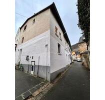 Haus ab April frei - 950,00&nbsp;EUR Kaltmiete, ca.&nbsp; 138,00&nbsp;m&sup2; in Leutesdorf (PLZ: 56599)